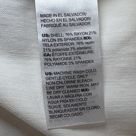 Trapunto Straight Leg
Cropped Pants | Chico's | Size 2 - Picture 8 of 10